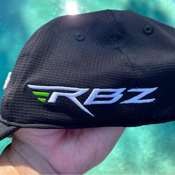 TaylorMade Black with Buckle Adjustable Strap Golf Cap - Picture 4 of 9